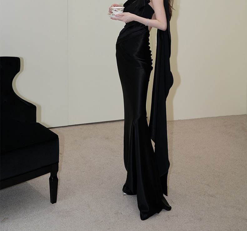 Halter Plain Open Back Sheath Evening Gown