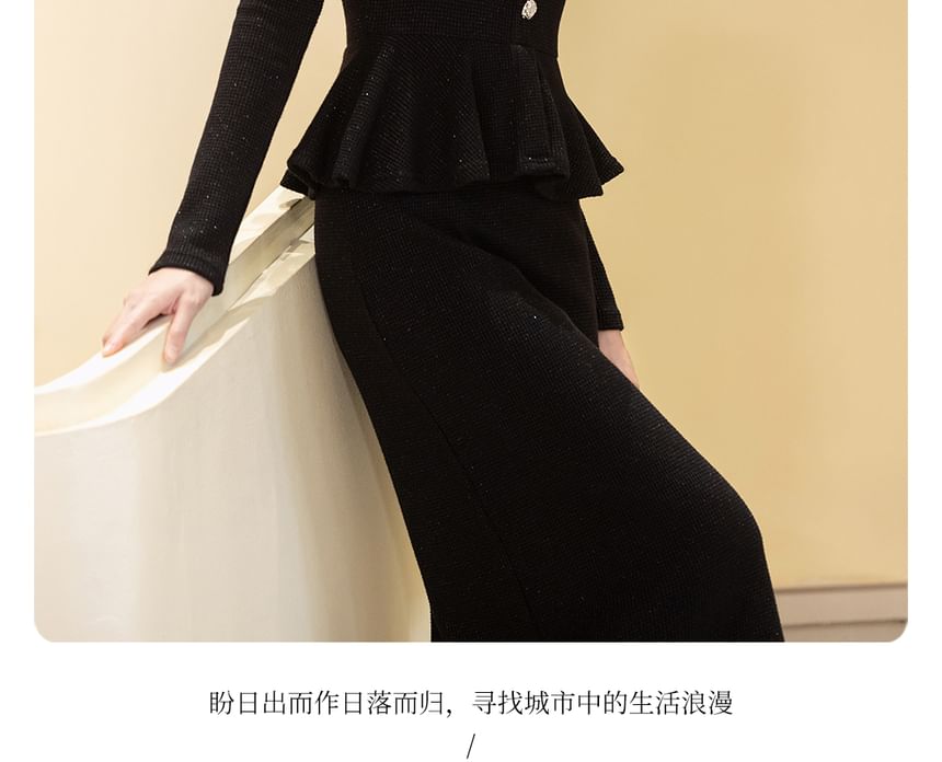 Long-Sleeve Scoop Neck Contrast Trim Peplum Midi Sheath Evening Dress