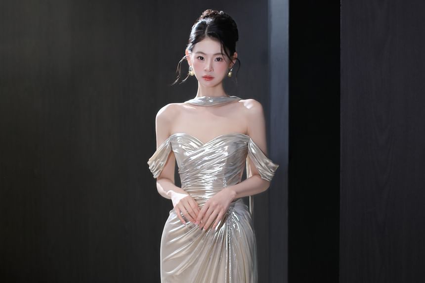Sleeveless Off-Shoulder Plain Ruched A-Line Evening Gown