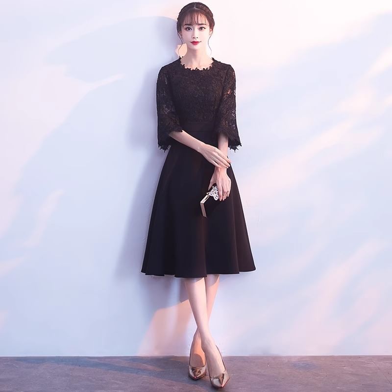 Elbow Sleeve Round Neck Plain Panel Lace A-Line Evening Gown / Midi Cocktail Dress