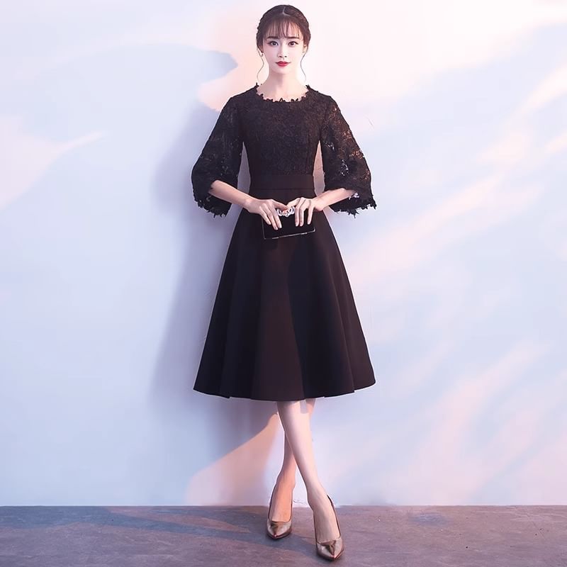 Elbow Sleeve Round Neck Plain Panel Lace A-Line Evening Gown / Midi Cocktail Dress