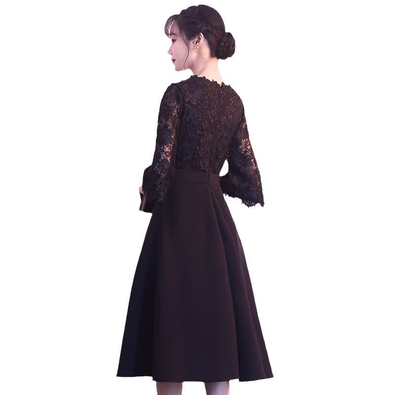 Elbow Sleeve Round Neck Plain Panel Lace A-Line Evening Gown / Midi Cocktail Dress