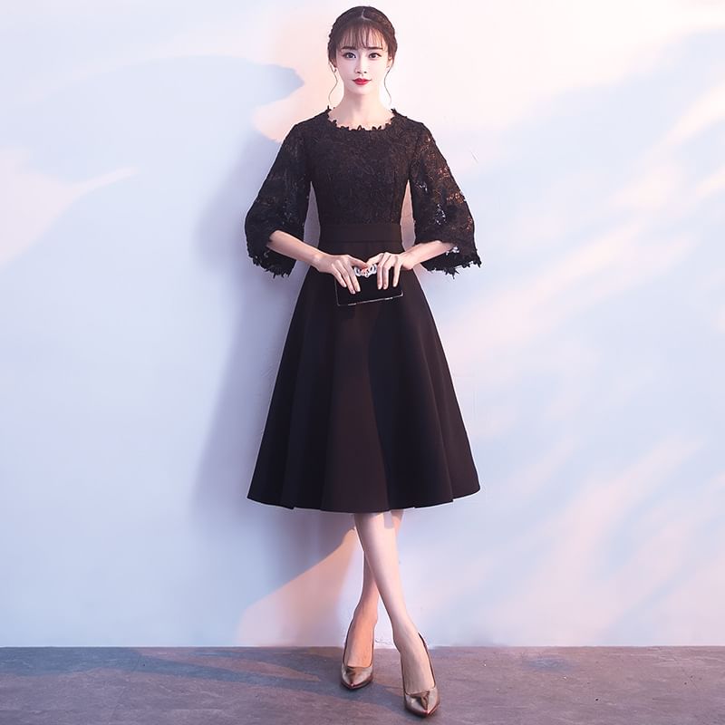 Elbow Sleeve Round Neck Plain Panel Lace A-Line Evening Gown / Midi Cocktail Dress