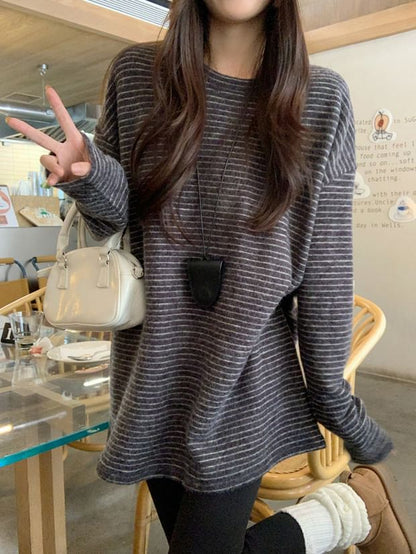 Striped Crewneck Extended Sleeve Tee