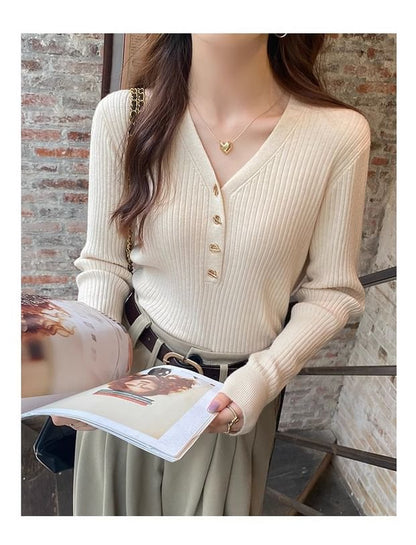 Ribbed Knit Toggle V-Neck Extended Sleeve Sweater