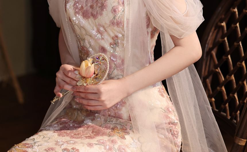 Sleeveless Floral Embroidery Sheath Evening Gown