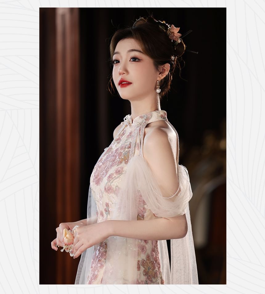 Sleeveless Floral Embroidery Sheath Evening Gown