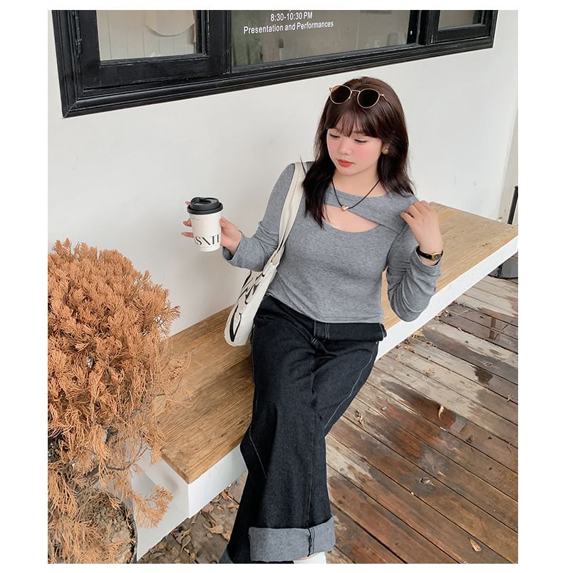 Plus Size Long-Sleeve Crew Neck Cutout Knit Top