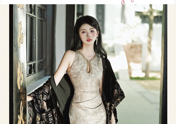 Sleeveless Keyhole Maxi Qipao / Floral Light Jacket / Set