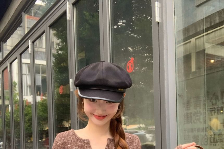 Tie-Side Melange V-Neck Extended Sleeve Knit Top