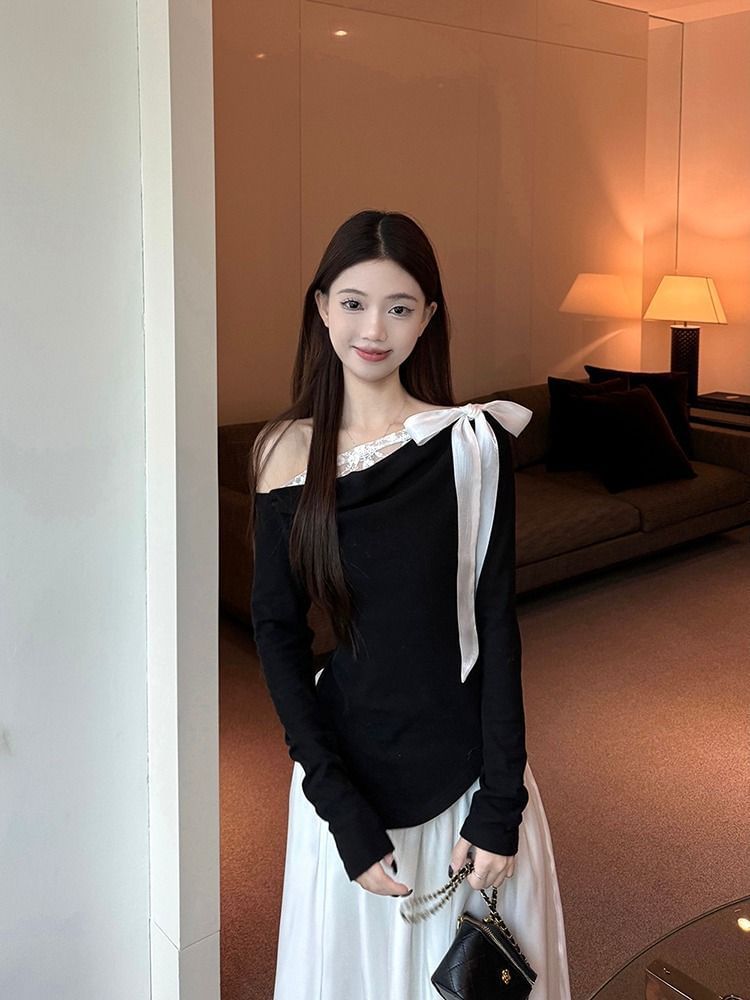 Lace Panel Off-Shoulder Faux Layer Extended Sleeve Tee