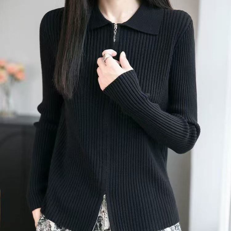 Ribbed Zip Knit Top with Collar and Long Sleeves