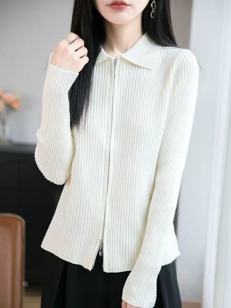 Ribbed Zip Knit Top with Collar and Long Sleeves