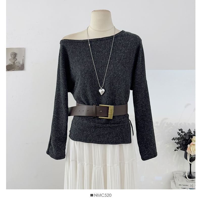 Boat-Neck Loose-Fit Knit Top with Long Sleeves
