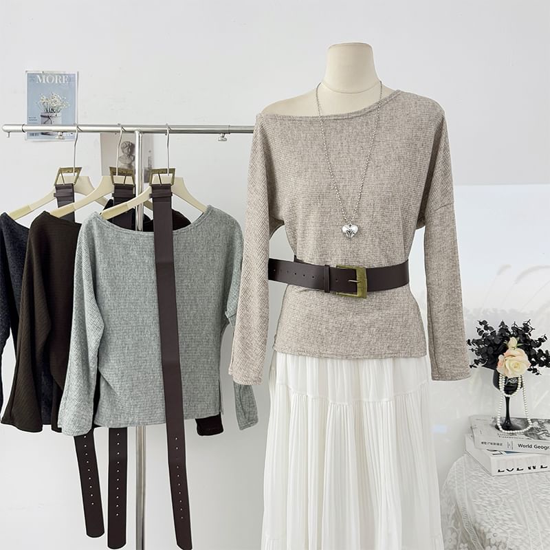 Boat-Neck Loose-Fit Knit Top with Long Sleeves