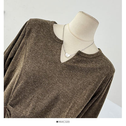 Loose-Fit V-Neck Top with Asymmetric Hem and Long Sleeves