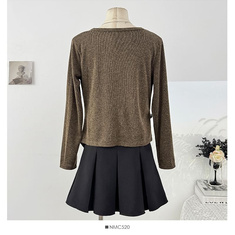 Loose-Fit V-Neck Top with Asymmetric Hem and Long Sleeves