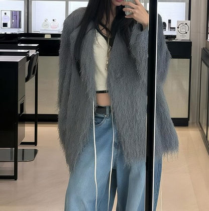 Long Sleeve Plain Faux Fur Coat / V-Neck Contrast-Trim Camisole Top