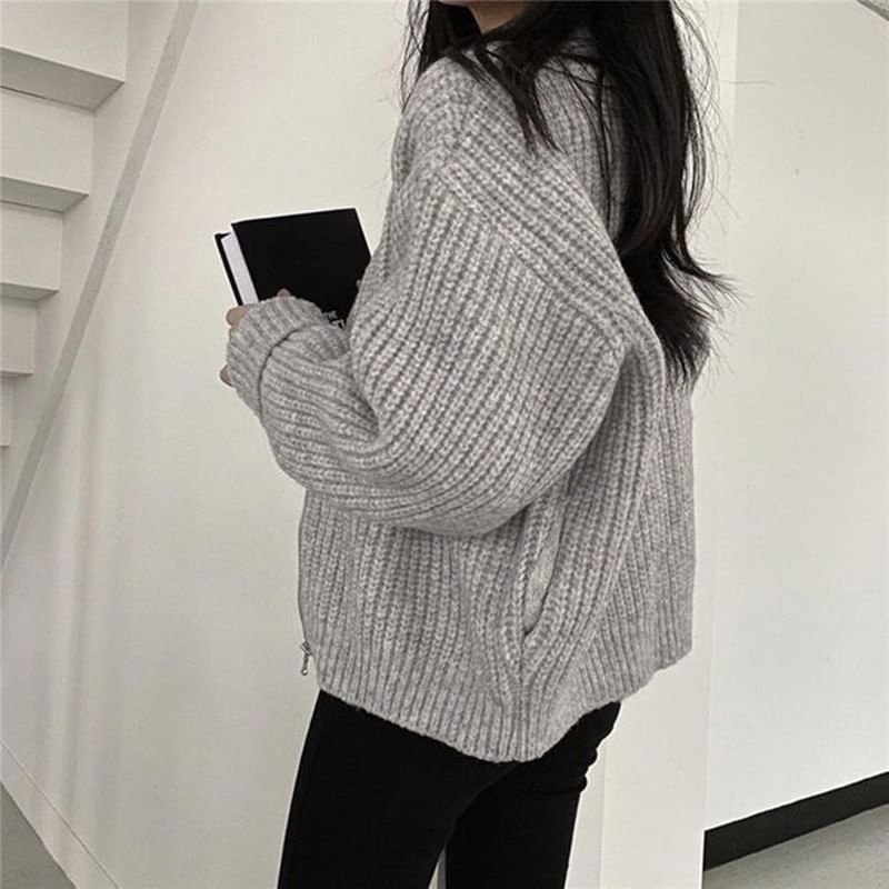 Round Neck Ribbed Zip Cardigan
