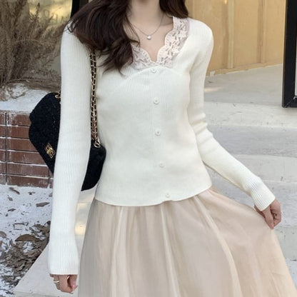 Lace-Trimmed V-Neck Knit Pullover with Long Sleeves