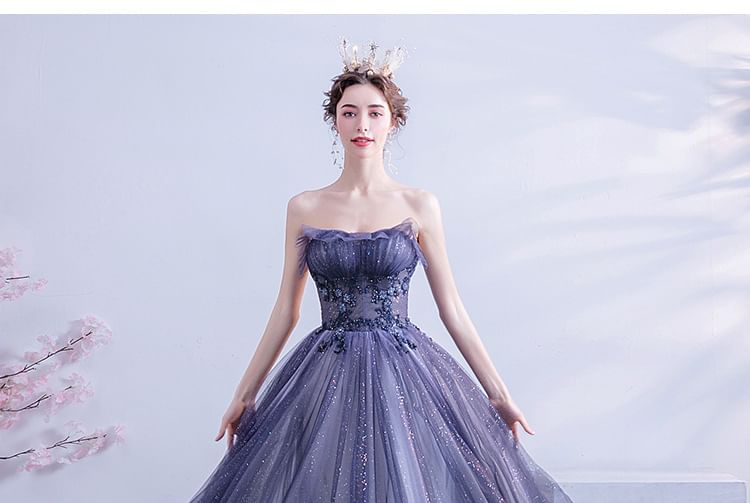 Spaghetti Strap Floral Applique Gradient Ruffle Mesh A-Line Evening Gown