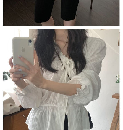 U-Neck Lace Shirt with Long Sleeves