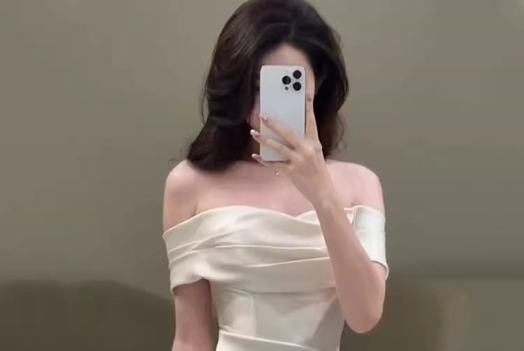 Off-Shoulder Plain Bow Accent Ruched Satin A-Line Wedding Gown