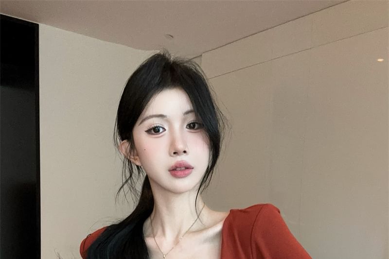 Two-Tone Layered V-Neck Long Sleeve Tee