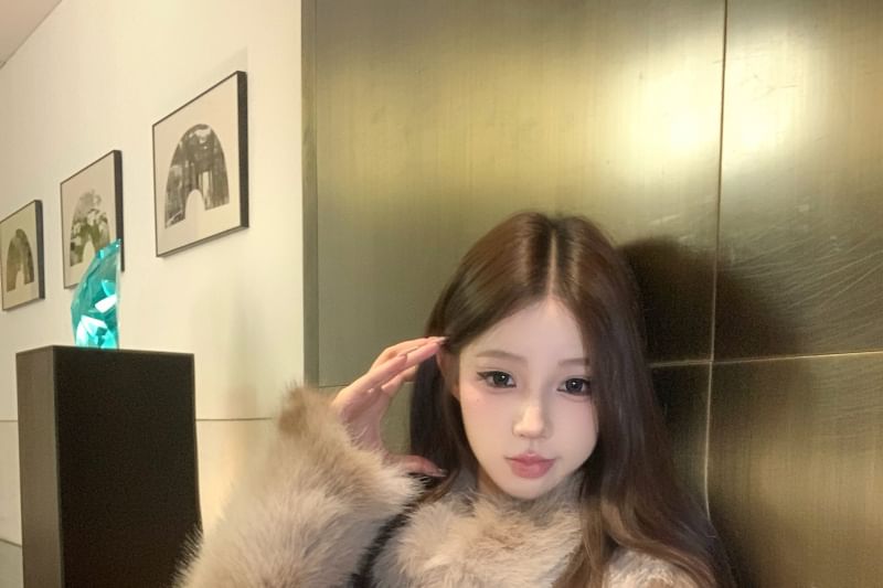 Collared Faux Fur Jacket / High Rise Belted Mini Skirt