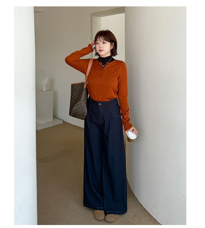 Plus Size High Rise Contrast Stitched Wide Leg Jeans