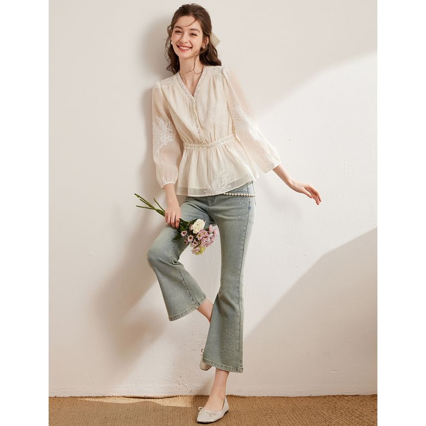 Airy Three-Quarter Sleeve V-Neck Solid Blouse