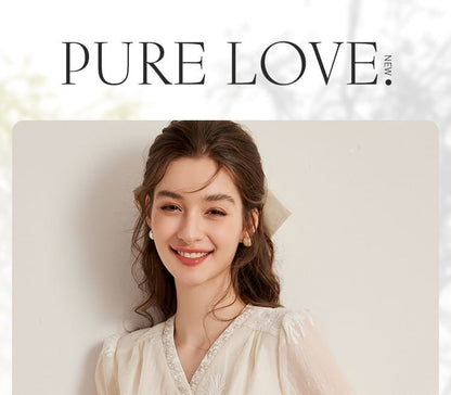 Airy Three-Quarter Sleeve V-Neck Solid Blouse