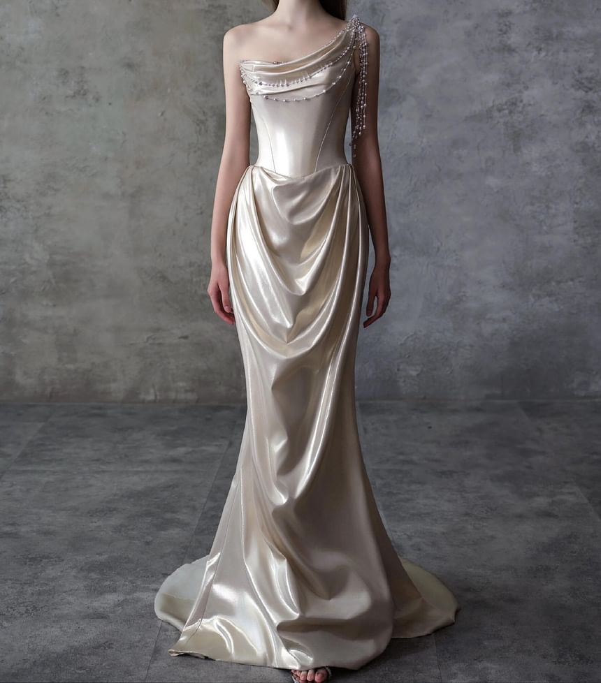 One-Shoulder Faux Pearl Fringed Mermaid Evening Gown