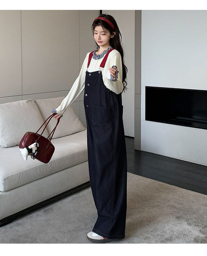 Maternity Set: Ruffled Round-Neck Top with Wide-Leg Jumper Jeans