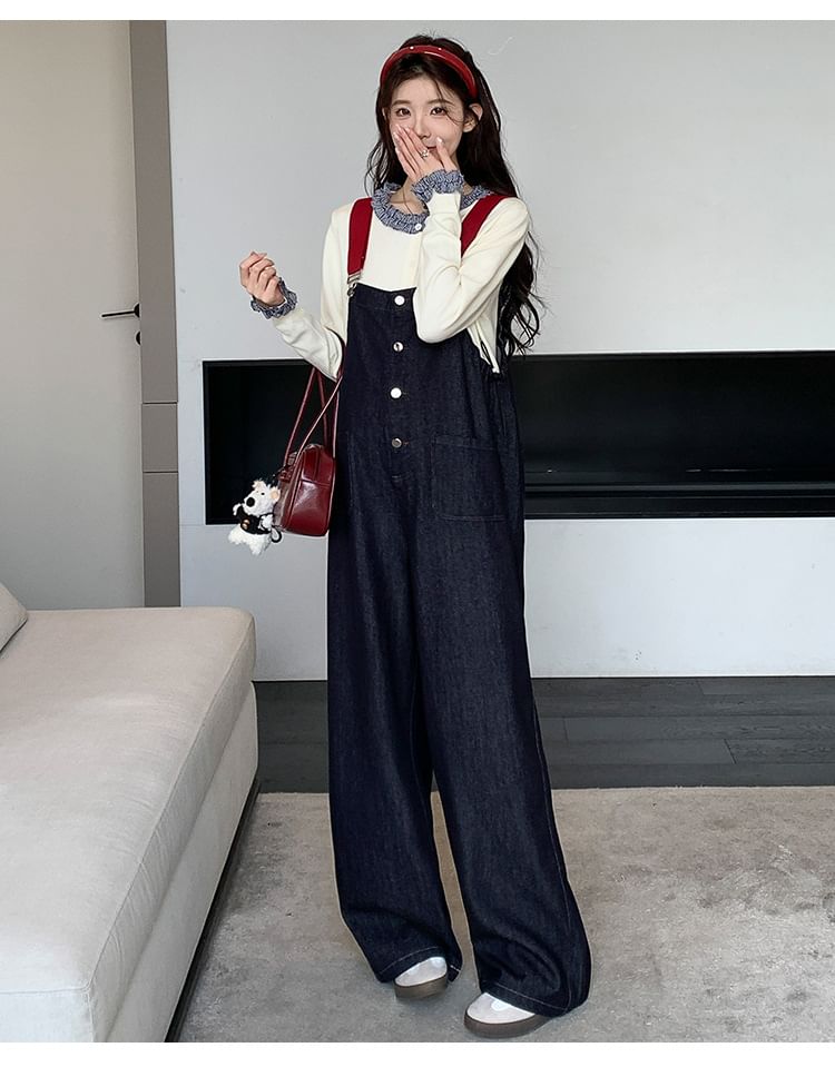 Maternity Set: Ruffled Round-Neck Top with Wide-Leg Jumper Jeans