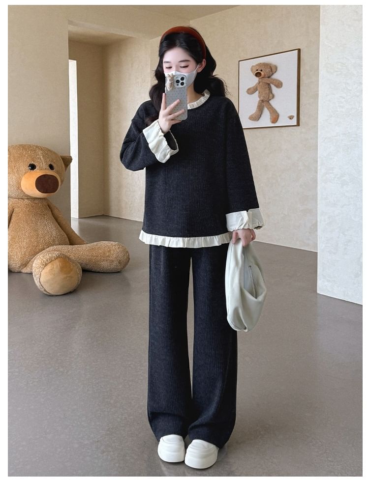Maternity Set: Ruffled Round-Neck Pullover with Wide-Leg Trousers