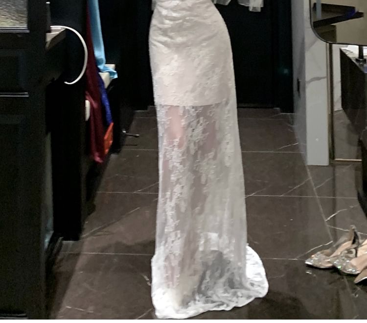 Sleeveless Asymmetrical Neck Plain Lace Sheath Wedding Gown
