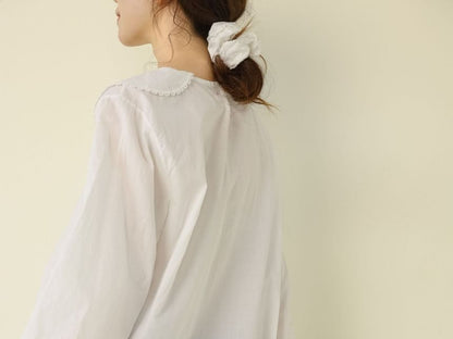 Floral Embroidered Long Sleeve Solid Blouse
