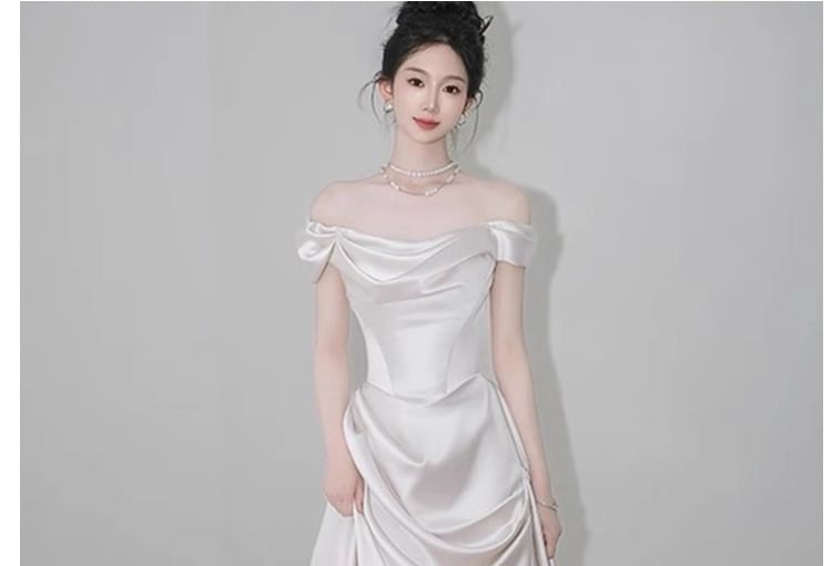 Off Shoulder Trained A-Line Wedding Gown