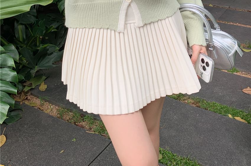 Round Neck Two Tone Pointelle Cardigan