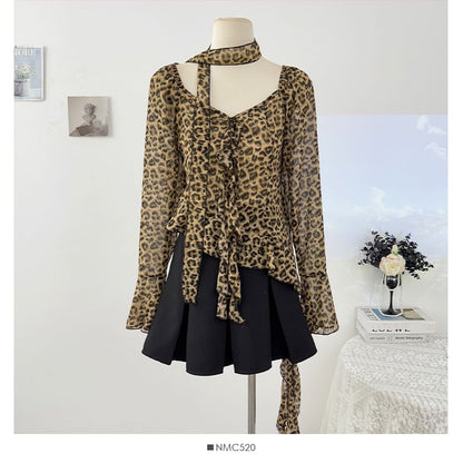 Leopard Print V-Neck Long-Sleeve Shirt