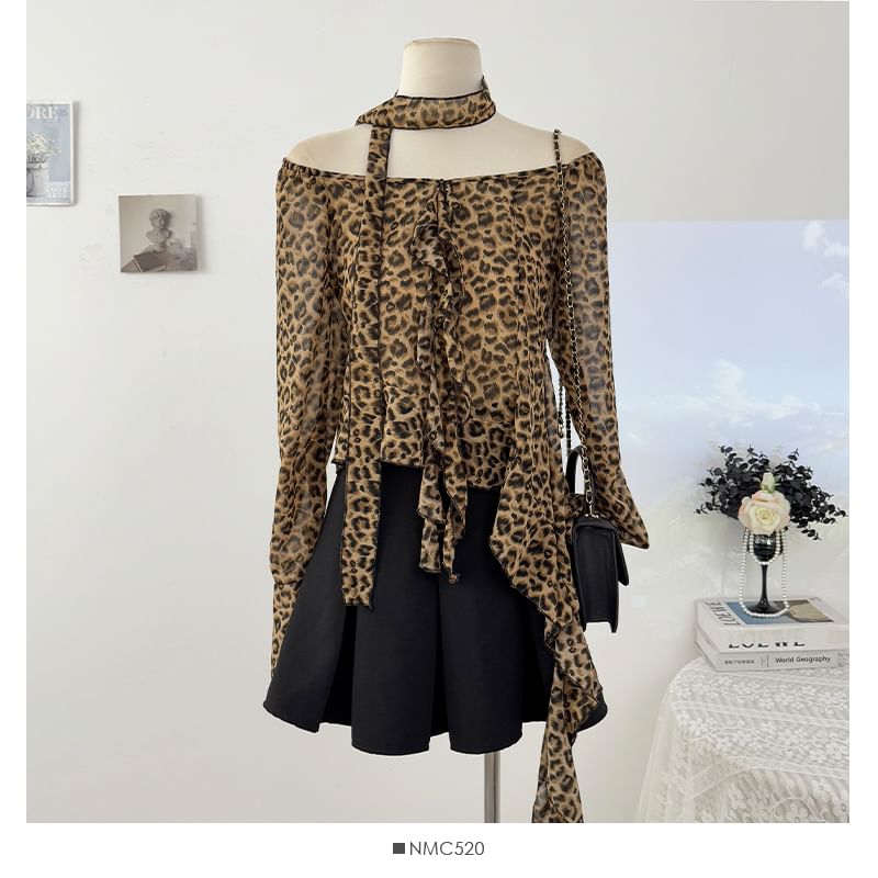 Leopard Print V-Neck Long-Sleeve Shirt