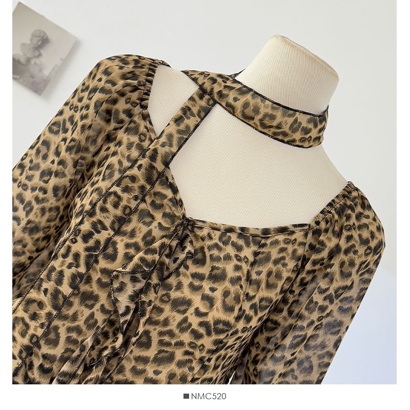 Leopard Print V-Neck Long-Sleeve Shirt
