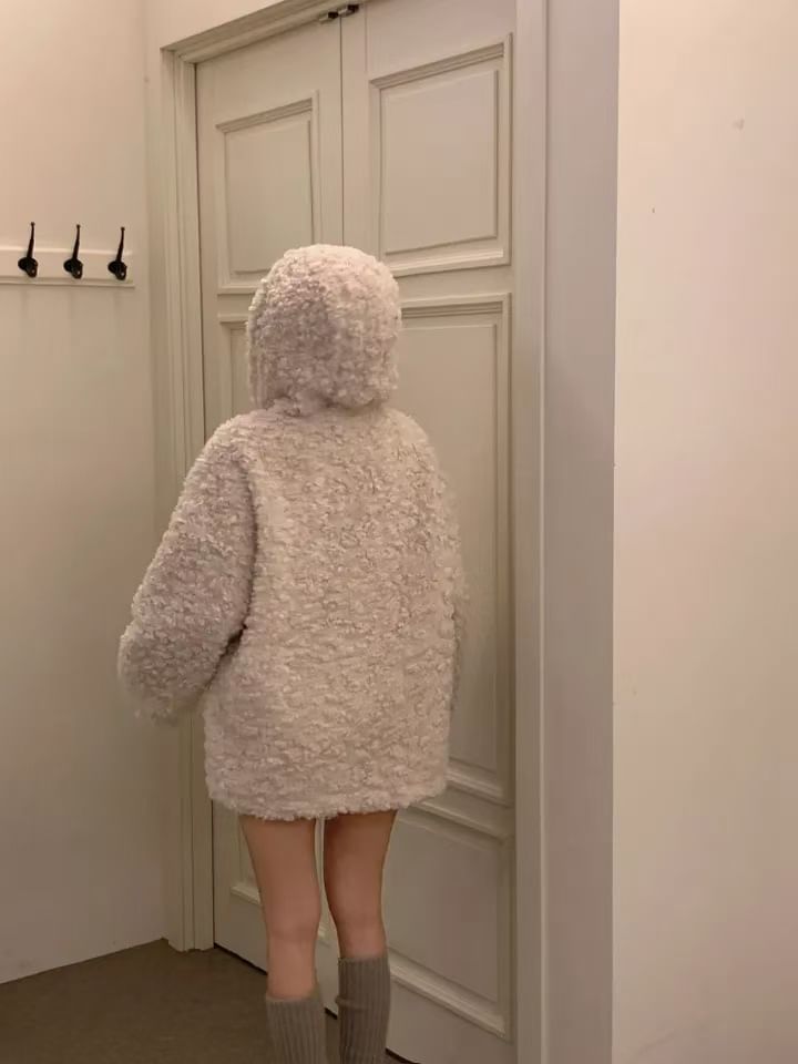 Plain Hood Toggle Teddy Jacket