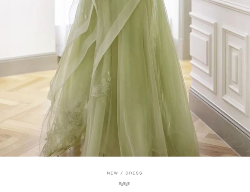 Plain Floral Applique Ruffle Panel Mesh A-Line Tube Evening Gown