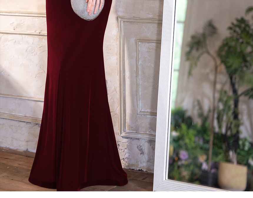 Puff-Sleeve Cold-Shoulder Two Tone Bead Sheath Evening Gown