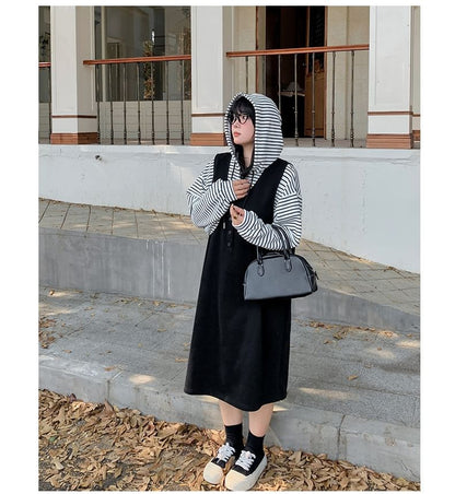 Plus Size Set: Striped Hoodie + Scoop Neck Half-Buttoned Plain Midi Overall Dress
