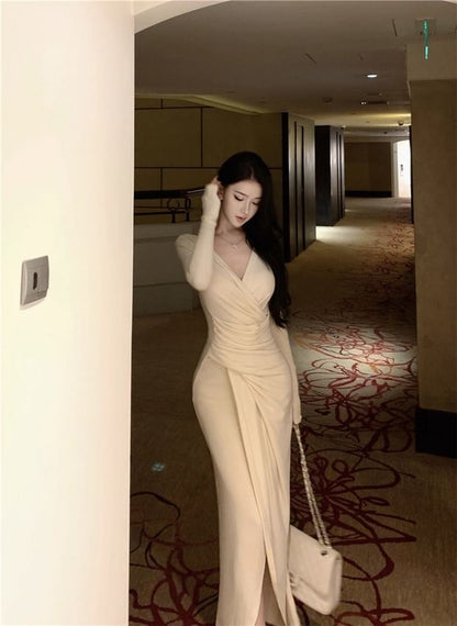 Long-Sleeve V-Neck Plain Ruched Front-Slit Maxi Sheath Dress