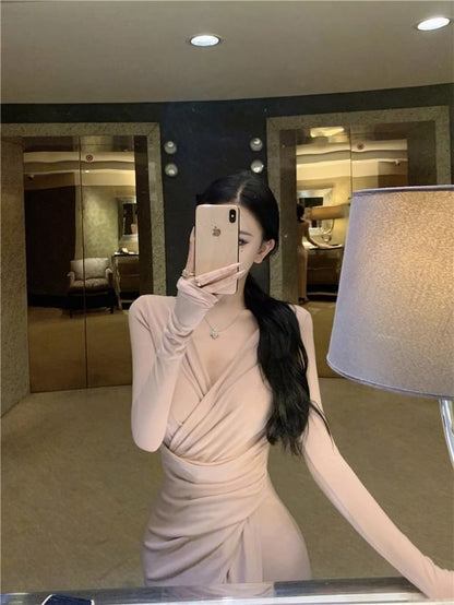 Long-Sleeve V-Neck Plain Ruched Front-Slit Maxi Sheath Dress