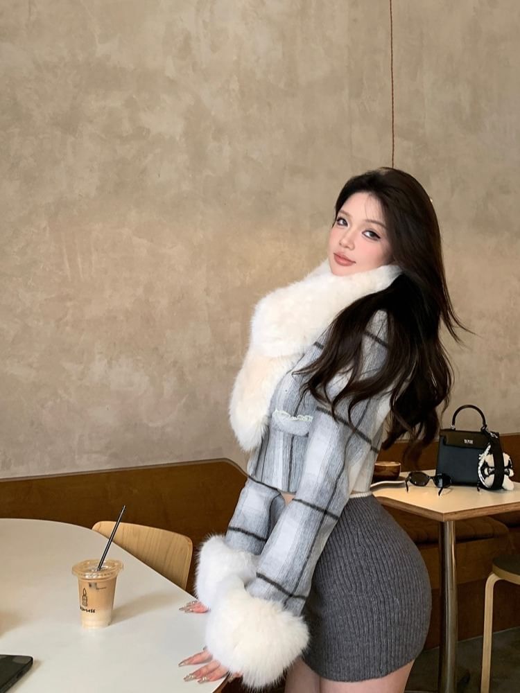 Plaid Lace Trim Cropped Jacket / Plain Faux Fur Scarf